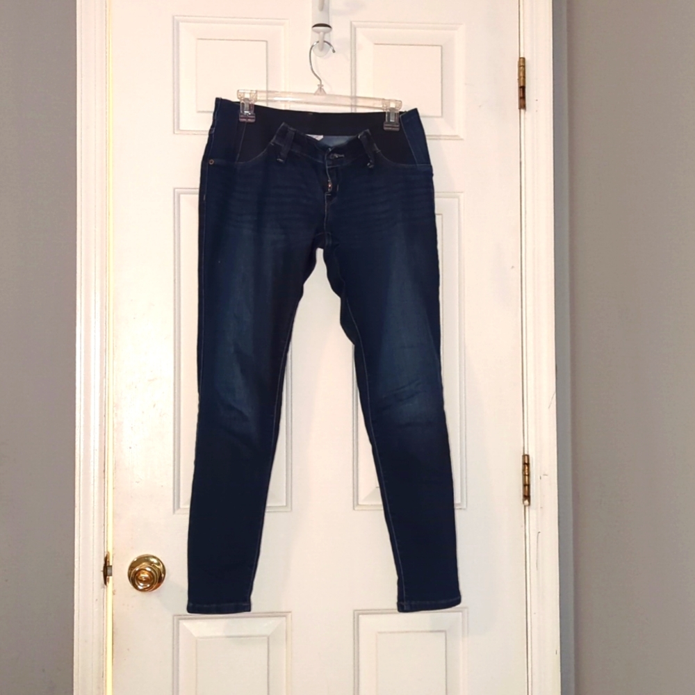 Maternity deep blue denim skinny jeans Brand: Isabel Maternity Size: 26/2